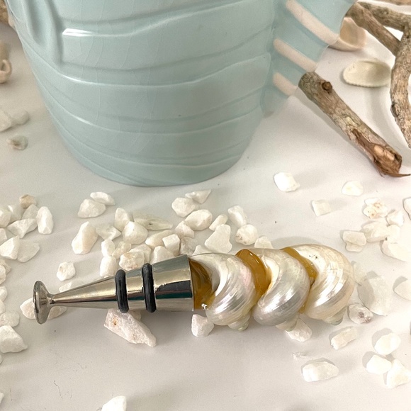 Ceramic Fish Wine cooler and bottle topper. - Picture 4 of 6